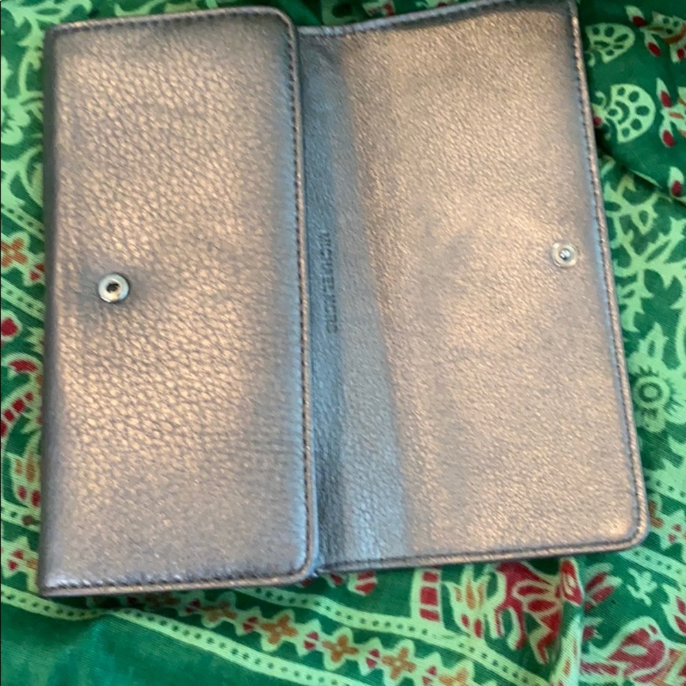 Michael Kors silver wallet - Picture 2 of 3